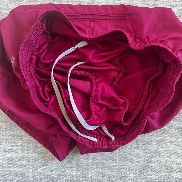 Nike Dri-fit Women’s Magenta Pink Athletic Gym Workout Running Shorts - Picture 2 of 5